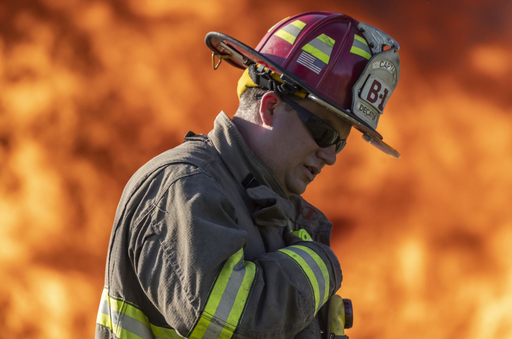 Warehouse fire10 050121.JPG
